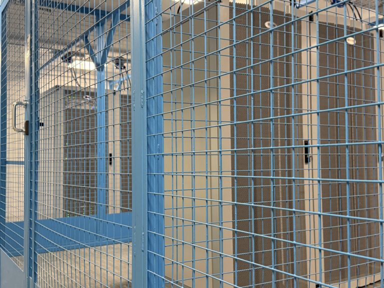 Sustainable Data Centres: Rainwater Cooling and Solar Power in UK Colocation